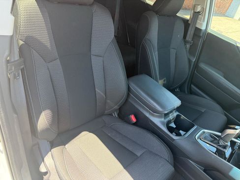 Used 2022 Subaru Outback Premium AWD/4WD image 9