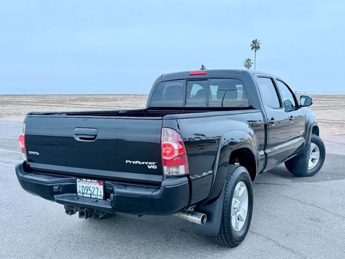 Used 2014 Toyota Tacoma PreRunner image 4