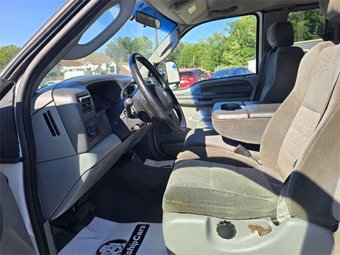 Used 2003 Ford F250 XLT image 8