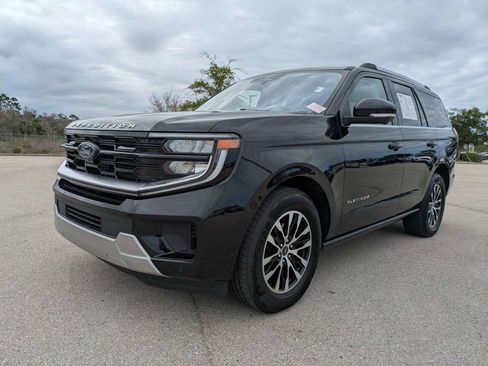 Used 2025 Ford Expedition Platinum AWD/4WD image 9
