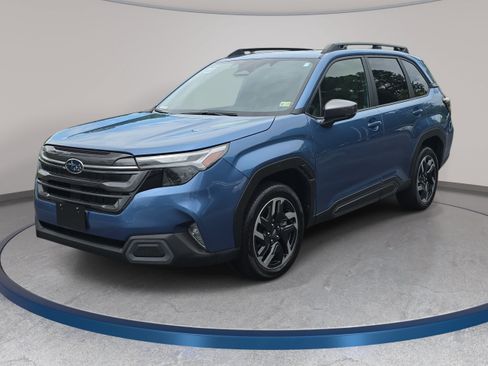 Used 2025 Subaru Forester Limited AWD/4WD image 1
