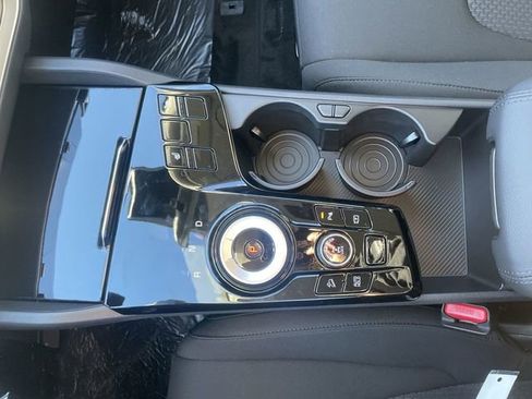 Used 2023 Kia Sportage LX AWD/4WD image 24