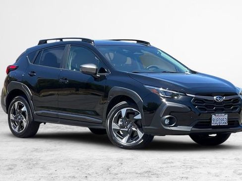 Used 2025 Subaru Crosstrek 2.5i Limited w/ Crosstrek Mirror Package AWD/4WD image 2