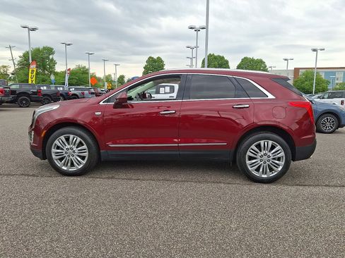 Used 2017 Cadillac XT5 Premium Luxury FWD image 6