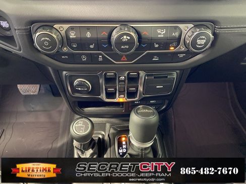 New 2026 Jeep Gladiator Sport image 24