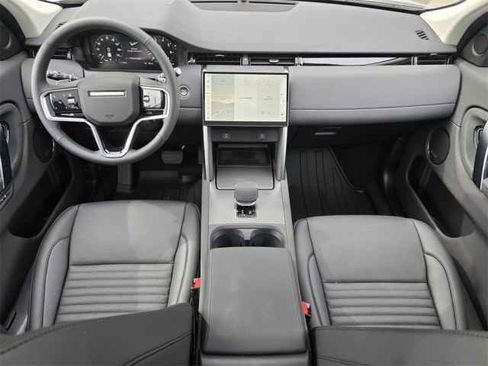 Used 2025 Land Rover Discovery Sport S image 24