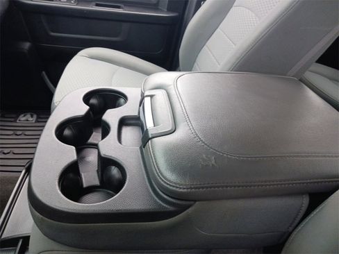 Used 2016 RAM 1500 Express image 11
