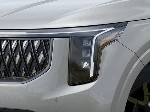 New 2027 Kia Carnival EX FWD image 10