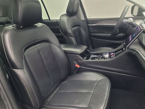 Used 2022 Jeep Grand Cherokee Limited 4xe w/ Luxury Tech Group II image 21