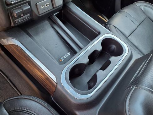 Used 2020 Chevrolet Silverado 3500 High Country w/ Snow Plow Prep/Camper Package image 27