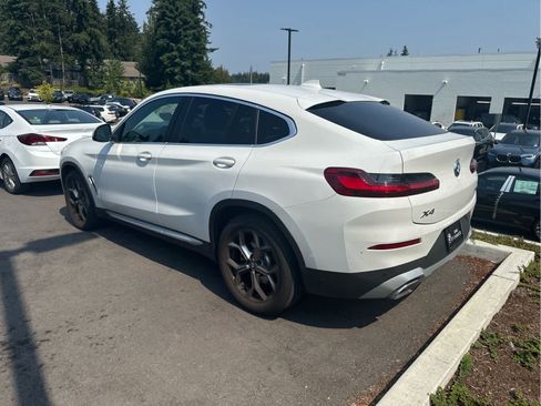 Used 2024 BMW X4 xDrive30i w/ Convenience Package AWD/4WD image 4