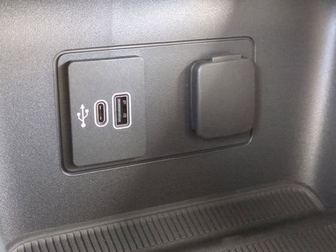 New 2026 Ford Explorer Active w/ Active Comfort Package image 31