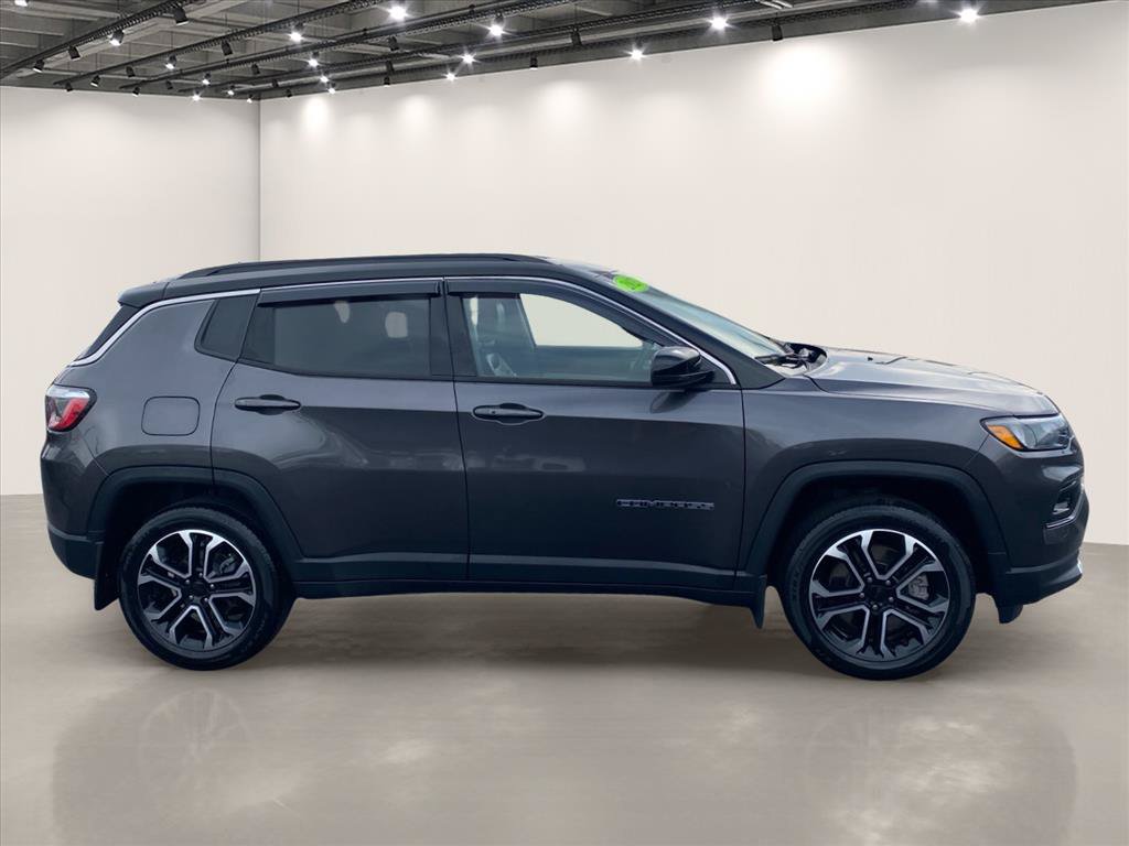 Used 2023 Jeep Compass Limited AWD/4WD image 8