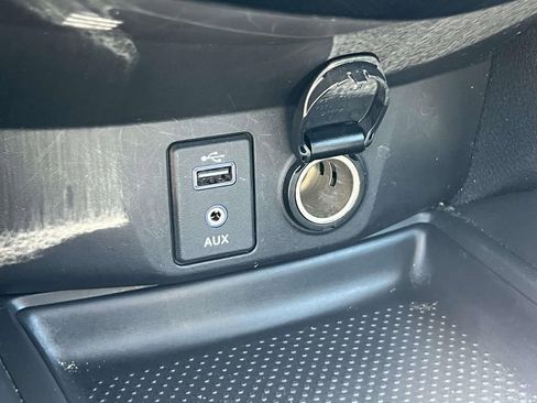 Used 2017 Nissan Rogue SL w/ SL Premium Package AWD/4WD image 31