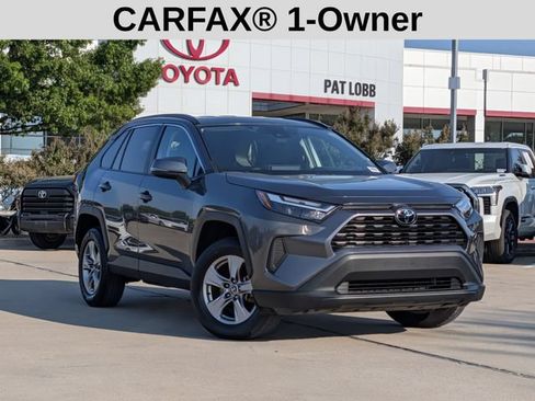 Used 2025 Toyota RAV4 XLE FWD image 2