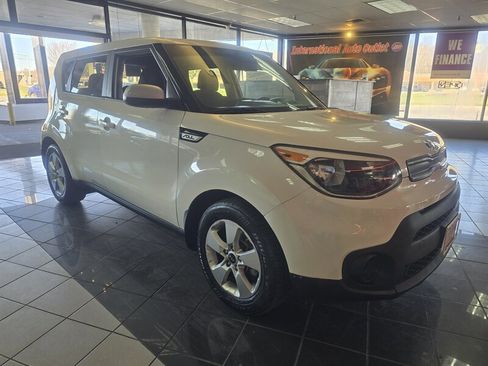 Used 2019 Kia Soul image 4