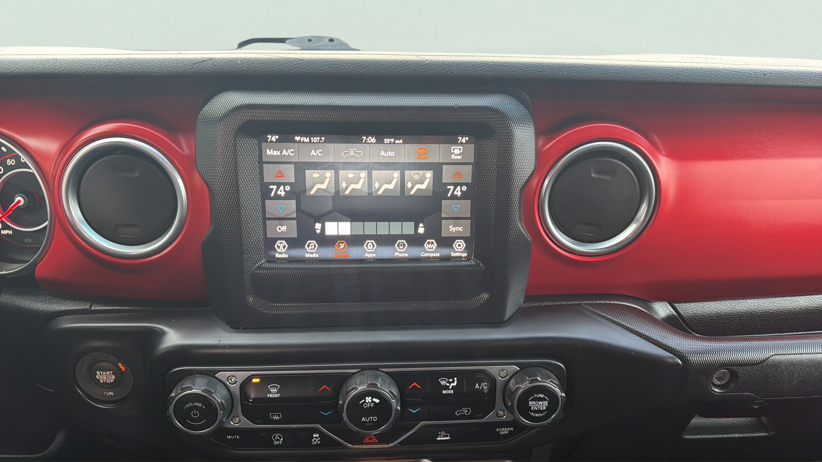 Used 2020 Jeep Gladiator Rubicon AWD/4WD image 5