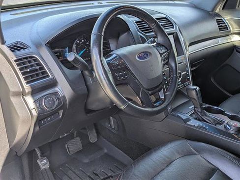 Used 2018 Ford Explorer Sport image 10
