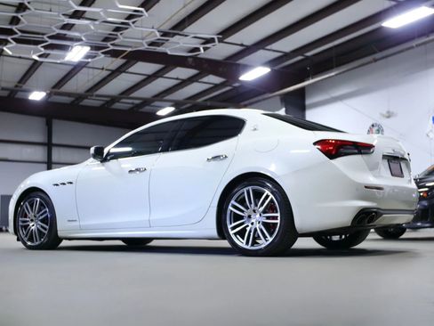 Used 2021 Maserati Ghibli GranLusso image 18