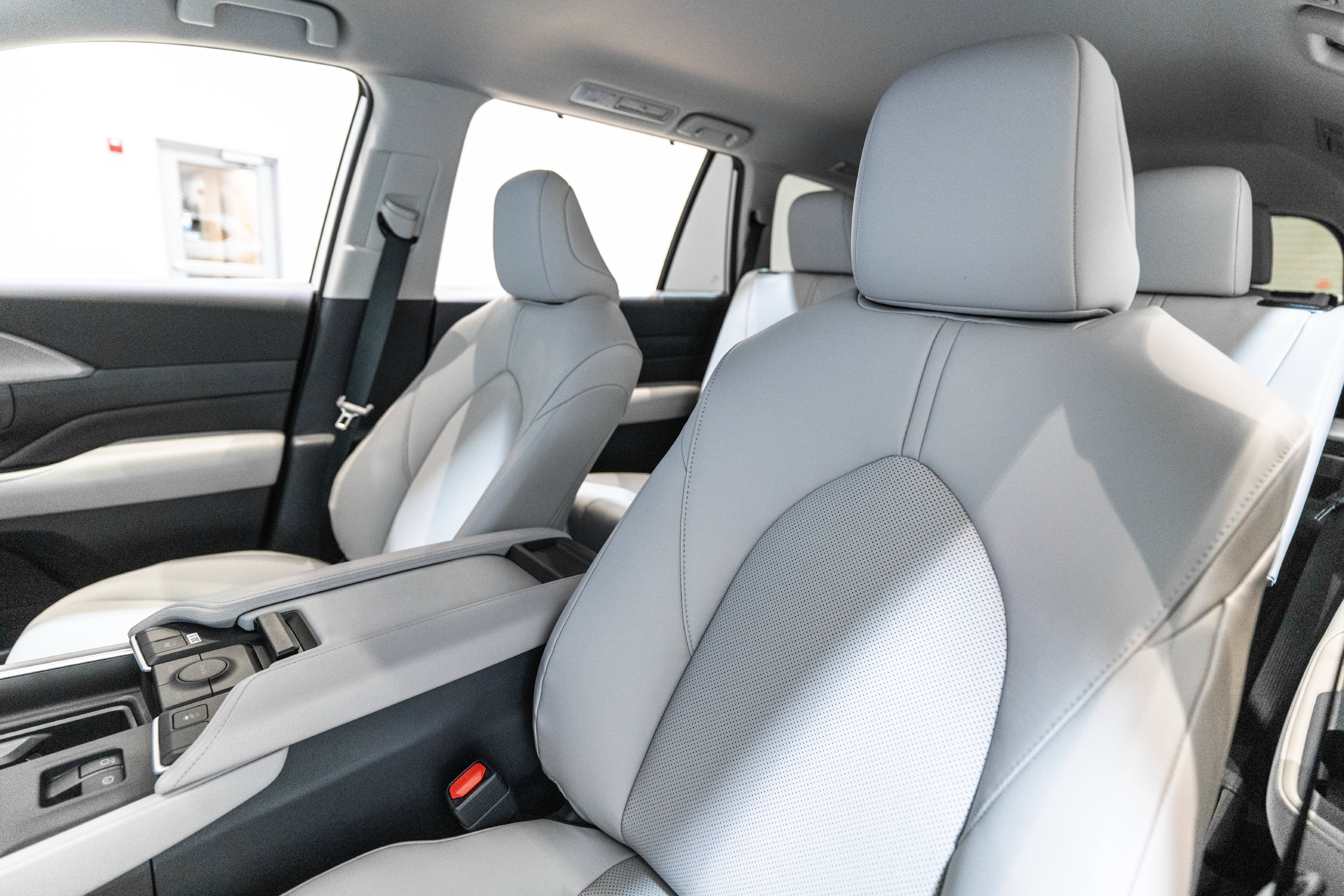 New 2026 Toyota Grand Highlander XLE FWD image 6