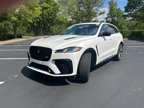 Used 2024 Jaguar F-PACE SVR AWD/4WD image 4