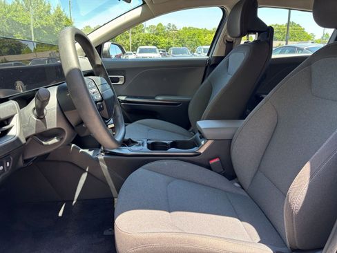 Used 2025 Kia K4 FWD image 25