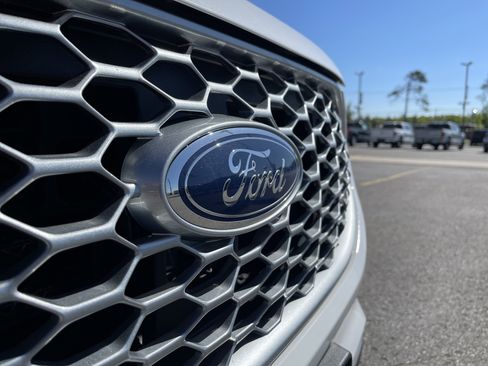 Used 2023 Ford Edge SEL AWD/4WD image 23