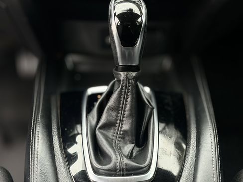 Used 2018 Nissan Rogue SL FWD image 27