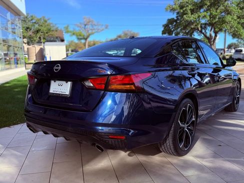 Used 2024 Nissan Altima 2.5 SR FWD image 6