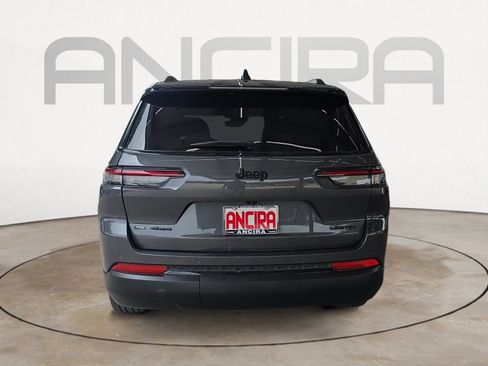 Used 2023 Jeep Grand Cherokee L Limited w/ Black Appearance Package AWD/4WD image 7