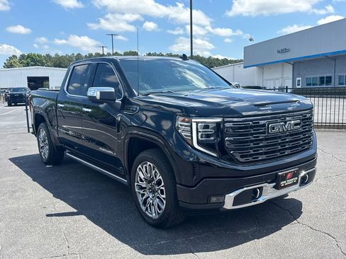 Used 2025 GMC Sierra 1500 Denali Ultimate AWD/4WD image 4