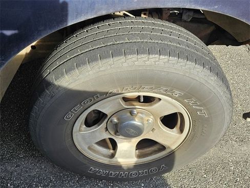 Used 2002 Ford F150 XLT image 18