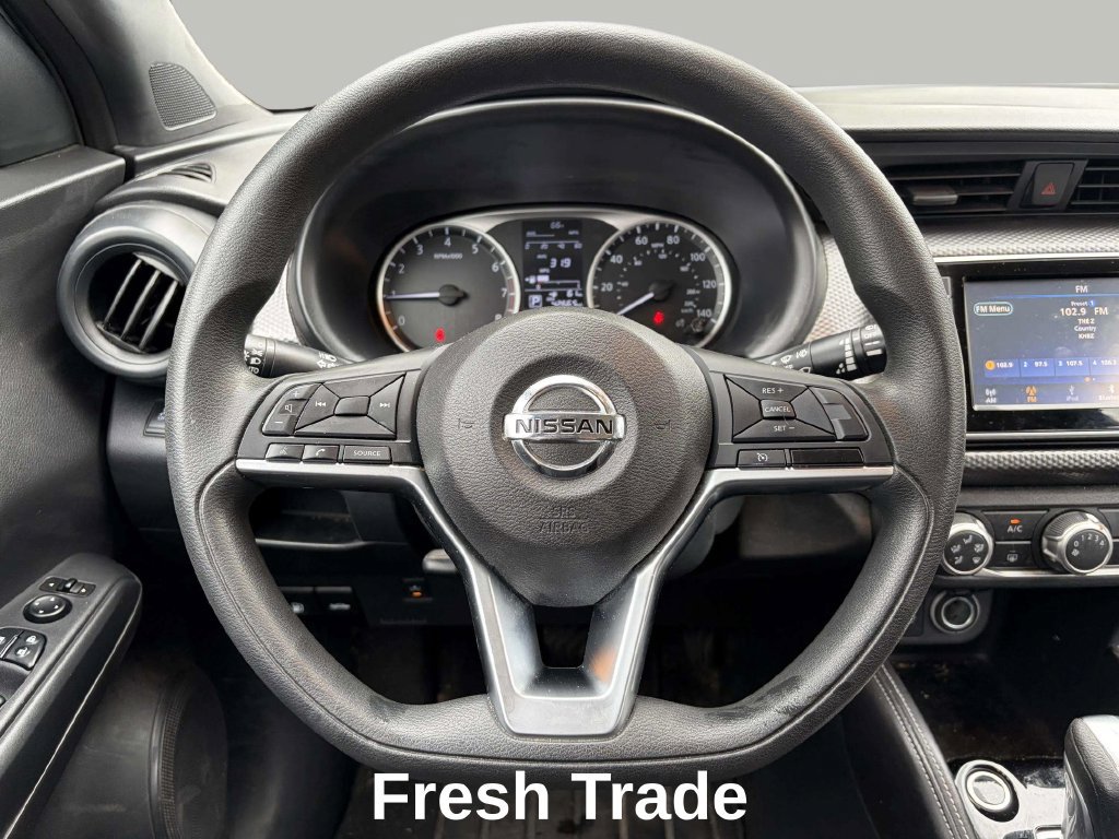 Used 2018 Nissan Kicks S FWD image 11