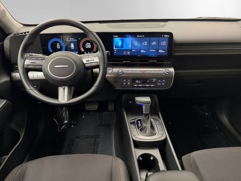 Used 2024 Hyundai Kona SEL image 10