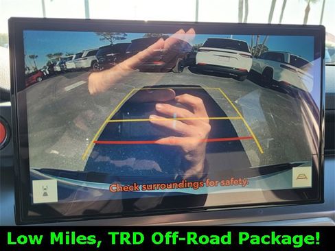 Used 2024 Toyota Tacoma TRD Sport image 23