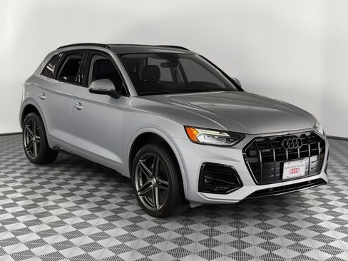 Used 2021 Audi Q5 2.0T Premium w/ Convenience Package AWD/4WD image 7