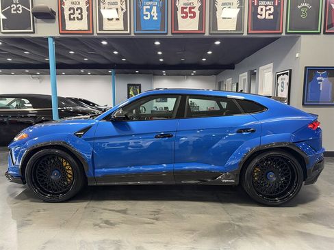 Used 2024 Lamborghini Urus Performante image 2