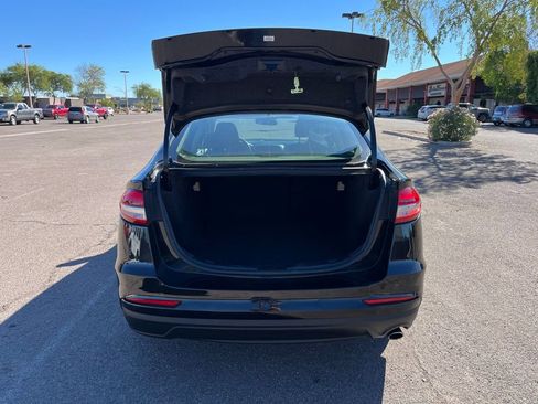Used 2019 Ford Fusion SE image 11