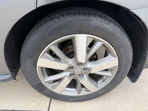 Used 2016 Nissan Pathfinder Platinum w/ Cargo Package image 6