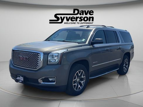Used 2017 GMC Yukon XL Denali w/ Open Road Package AWD/4WD image 1