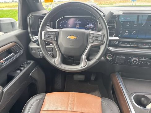 Certified 2024 Chevrolet Silverado 2500 High Country w/ High Country Premium Package AWD/4WD image 13