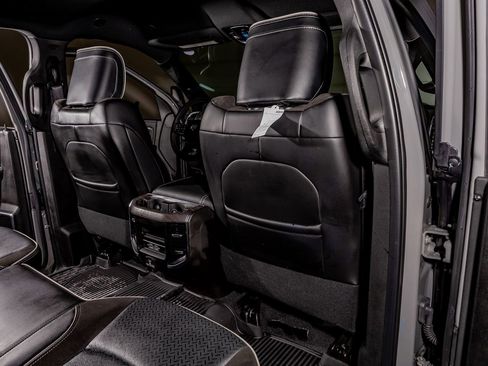 Used 2025 RAM 3500 Laramie w/ Night Edition image 32