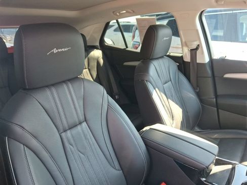 Used 2024 Buick Envision Avenir AWD/4WD image 12