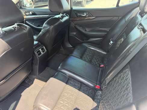 Used 2016 Nissan Maxima Platinum FWD image 12