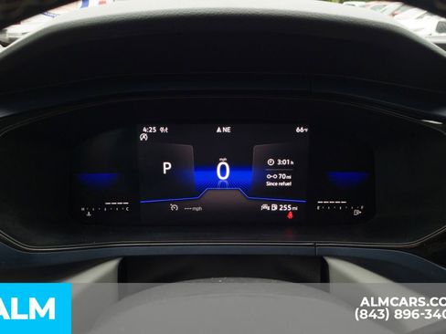 Used 2022 Volkswagen Taos SE image 30