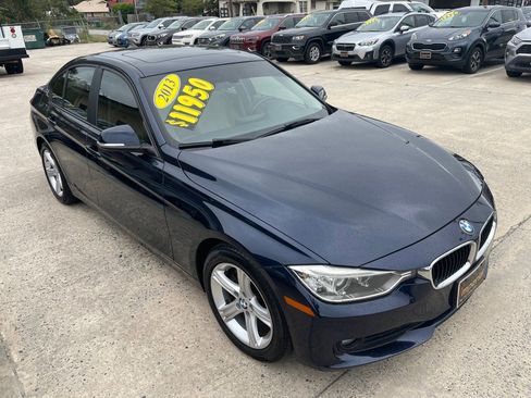 Used 2013 BMW 320i Sedan image 4