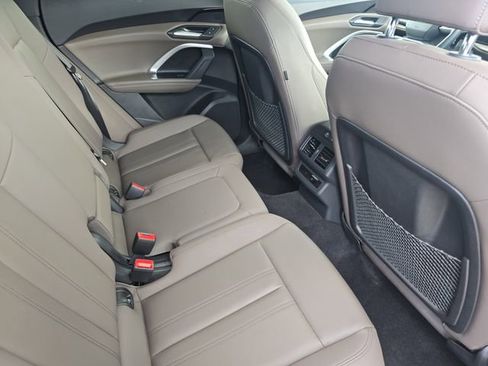 Used 2025 Audi Q5 Premium w/ Convenience Package AWD/4WD image 13