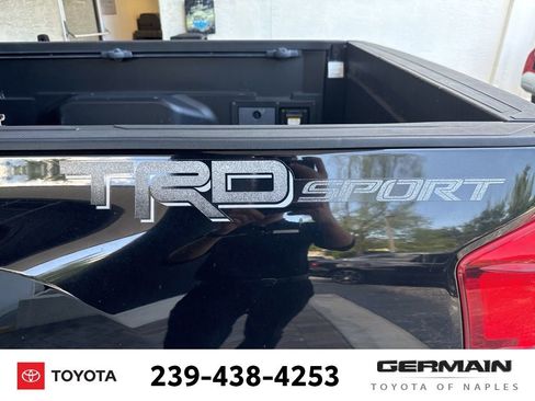 Used 2016 Toyota Tacoma TRD Sport w/ Premium & Technology Package RWD image 4