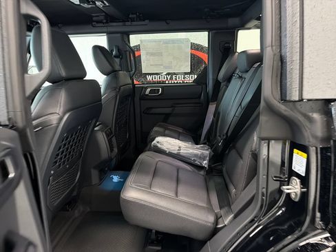 New 2026 Ford Bronco Badlands w/ Sasquatch Package AWD/4WD image 14