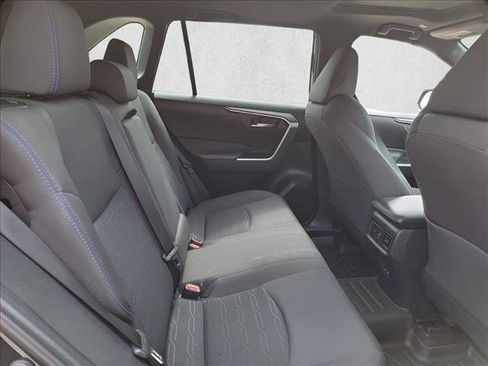Used 2025 Toyota RAV4 SE w/ Convenience Package AWD/4WD image 16